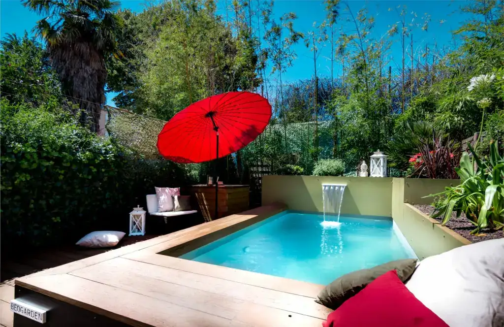 Mini-Piscine à Toulouse : créez un espace détente dans votre jardin