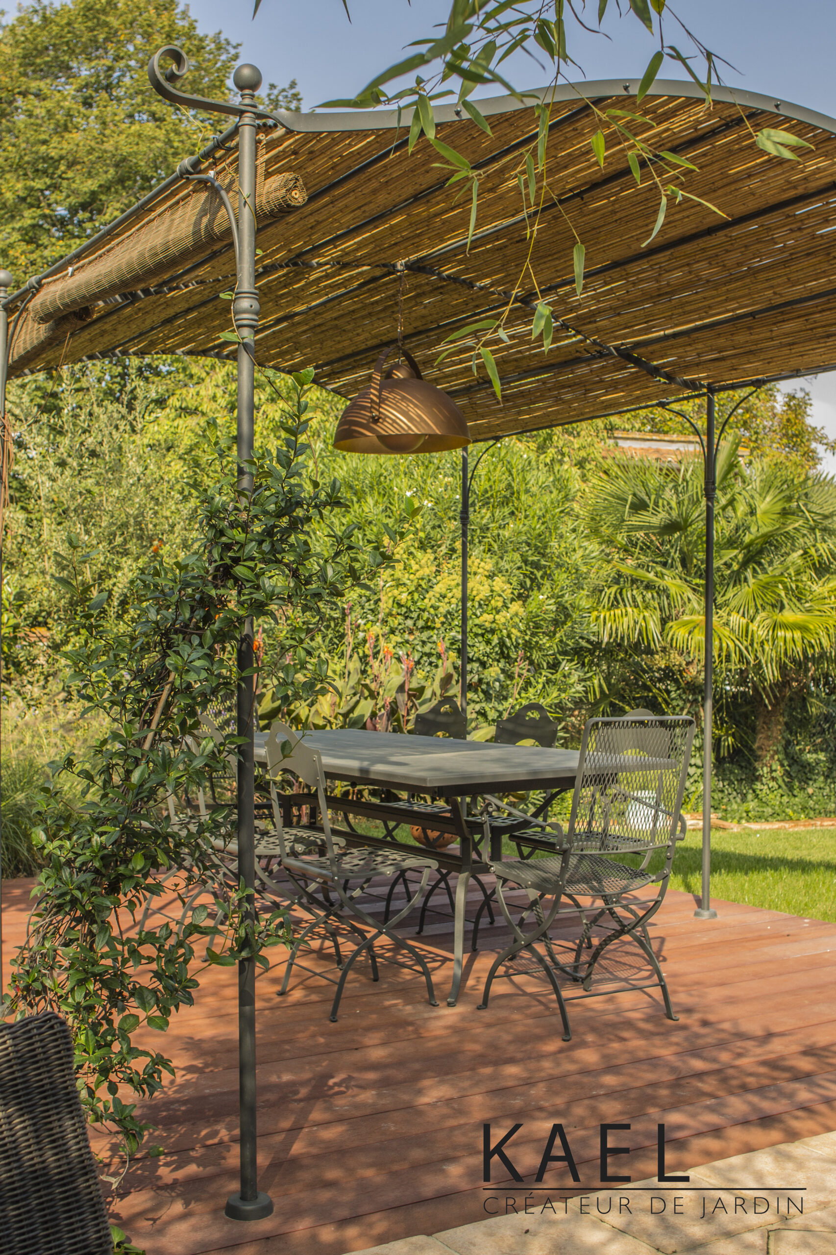 Aménagement d'un espace terrasse à l’abri des vis à vis au plein cœur de Blagnac