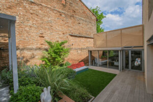 Vue sur l'espace lounge
