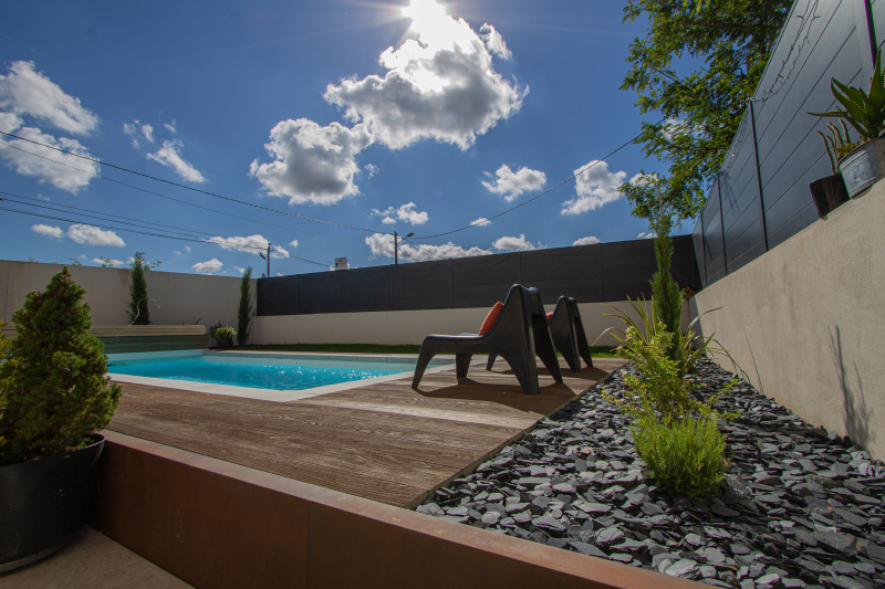 Vue sur la piscine