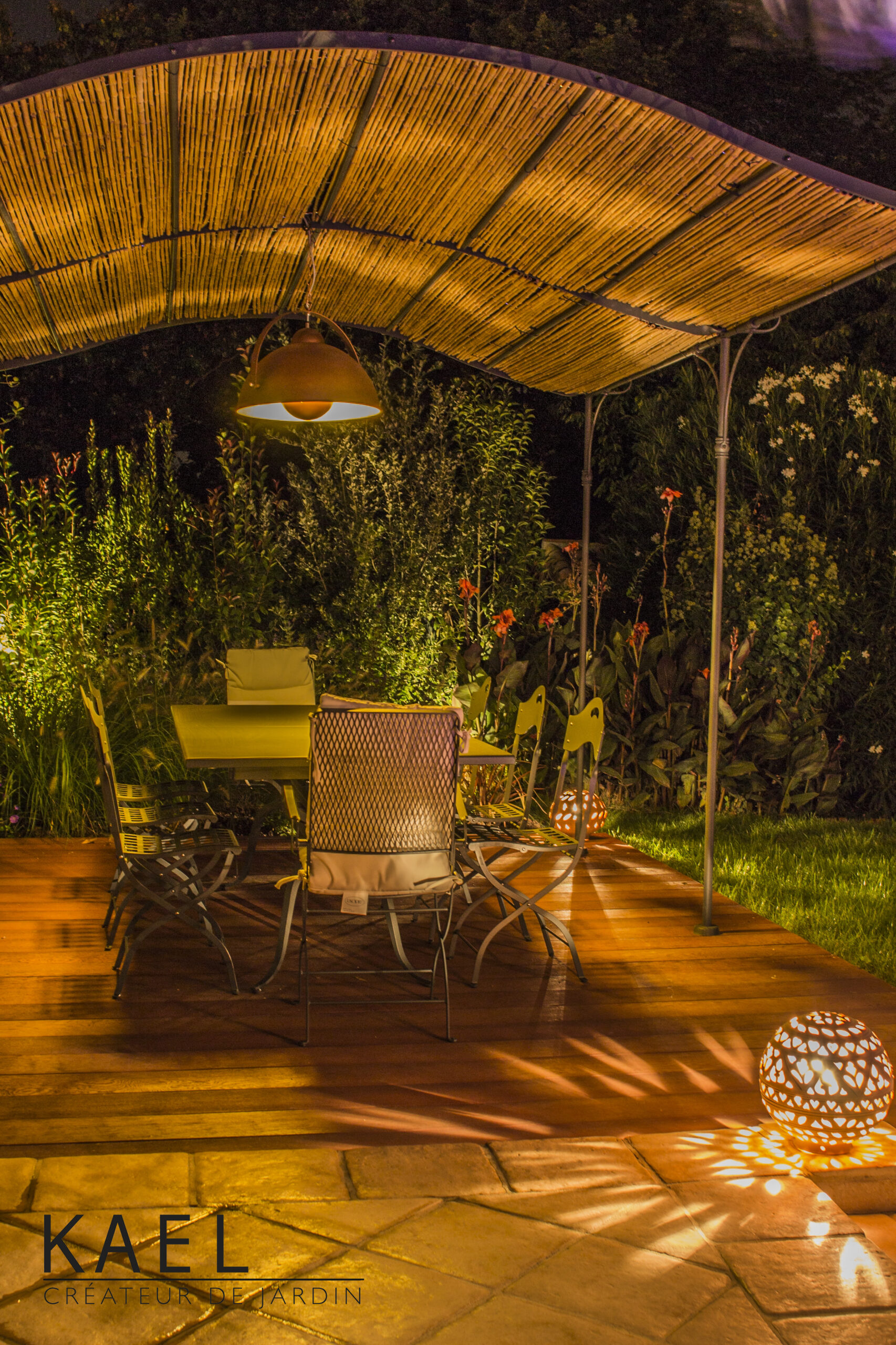 Mise en valeur d'un jardin de village